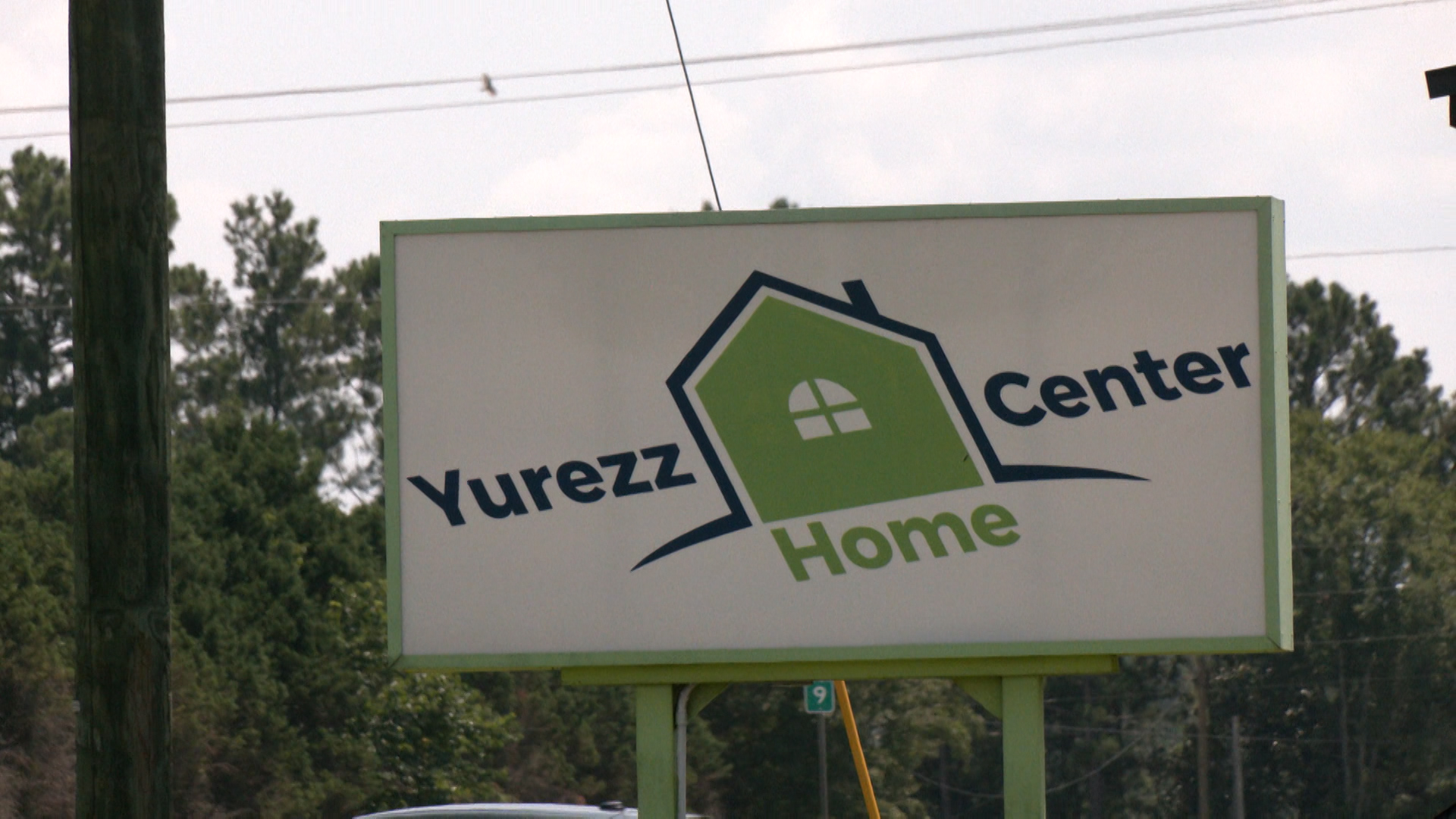 Customers of Yurezz Home Center speak out on ‘nightmare’ closure